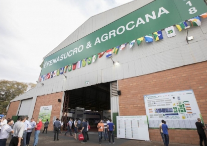 Com setor sucroenergético em crescimento, FENASUCRO e AGROCANA supera expectativas Com setor sucroenergético em crescimento, FENASUCRO e AGROCANA supera expectativas
