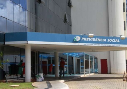 Para especialistas, governo conseguirá 70 da economia prevista na reforma Para especialistas, governo conseguirá 70 da economia prevista na reforma