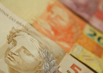 Superávit da balança comercial na 1a. semana de outubro é de US$ 1,902 bilhão Superávit da balança comercial na 1a. semana de outubro é de US$ 1,902 bilhão